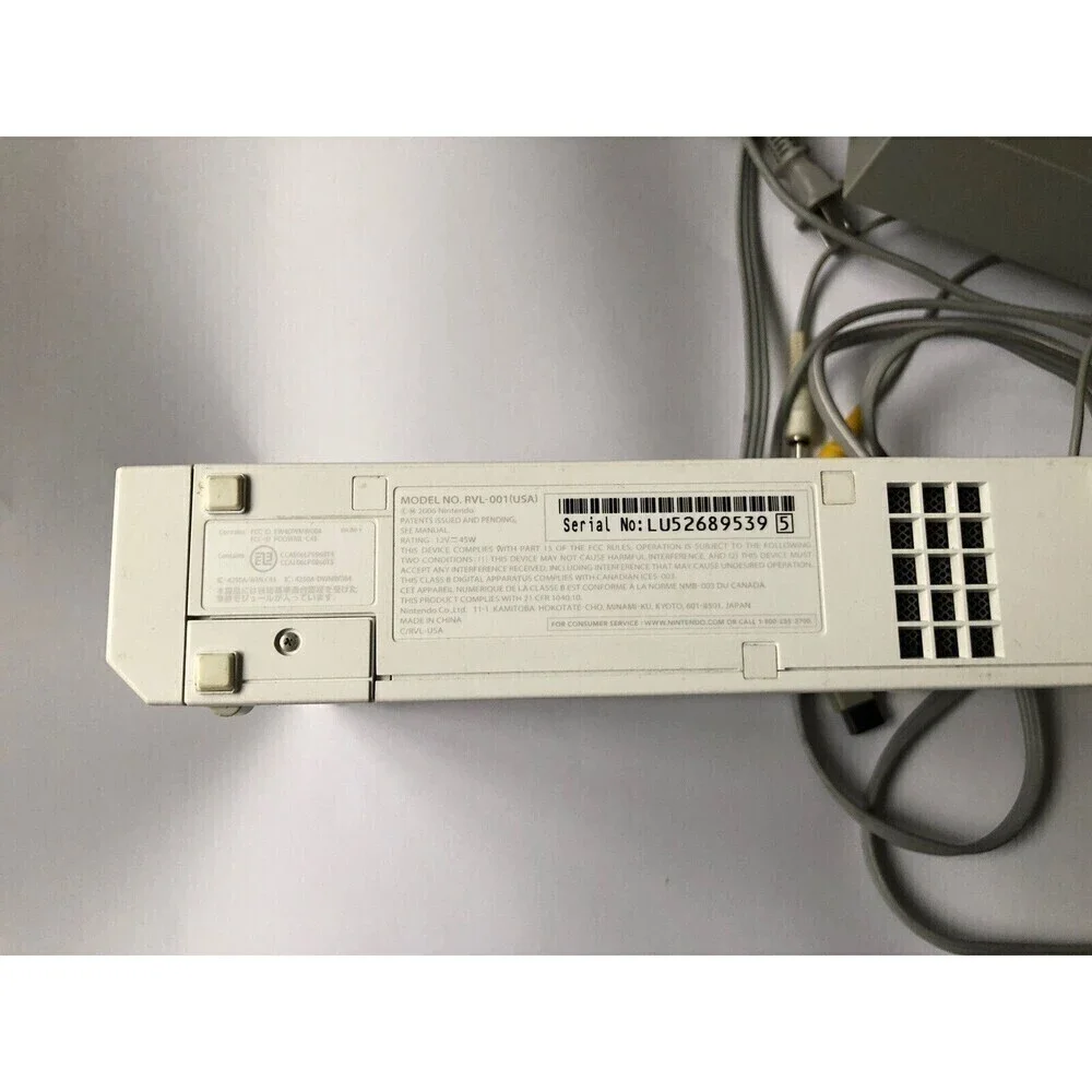 Nintendo Wii Gaming Console, Sensor +Cords White RVL-001(USA)